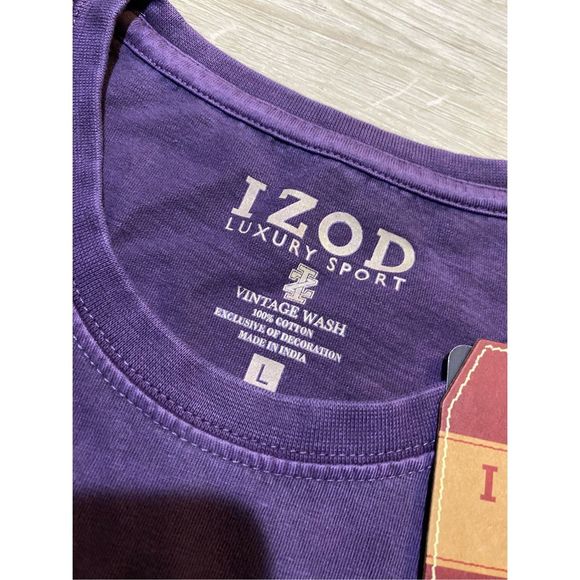 Izod NWT Luxury Sport Vintage Mineral Plum Purple Pocket T-Shirt, Size Large - Picture 3 of 7